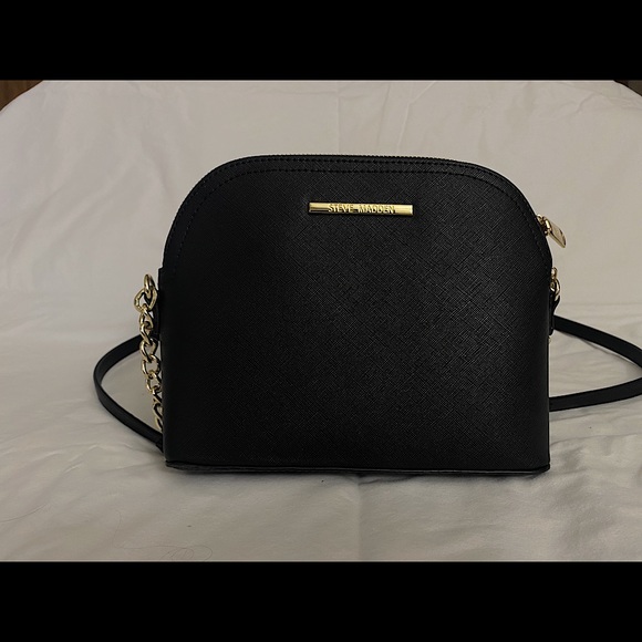 Steve Madden Handbags - STEVE MADDEN bag used ones in good condition